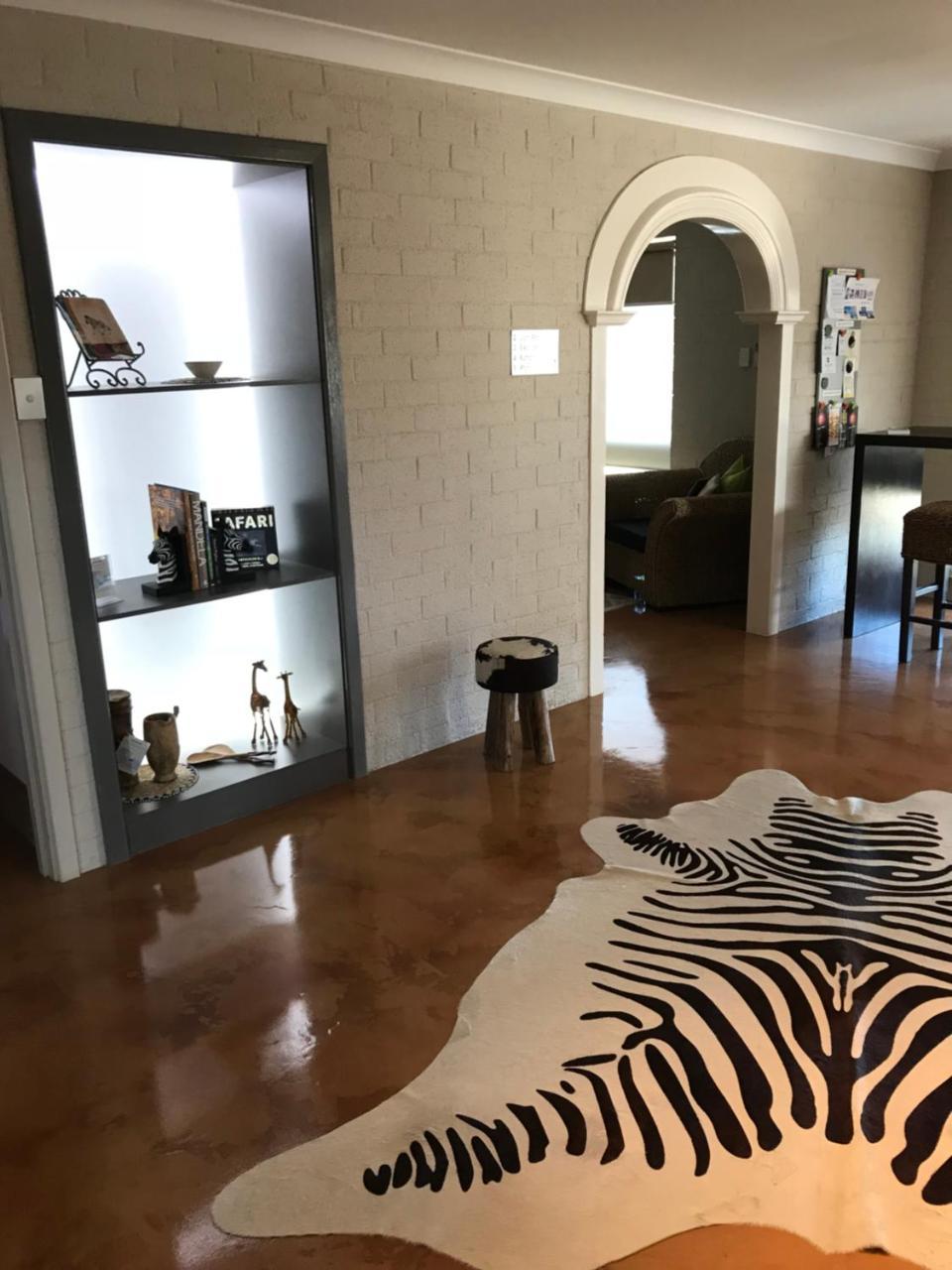 Zebras Guesthouse 杰拉尔顿 外观 照片